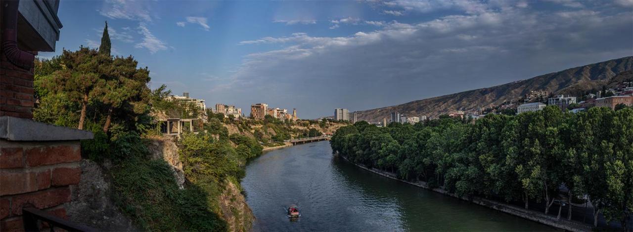 Apartment In The Heart Of Old تبليسي المظهر الخارجي الصورة