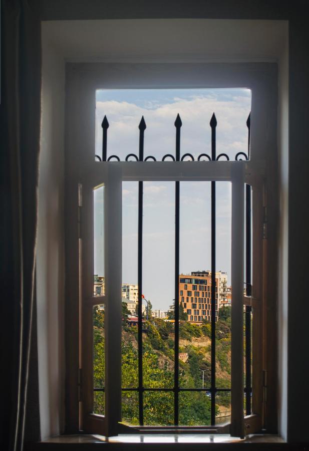 Apartment In The Heart Of Old تبليسي المظهر الخارجي الصورة